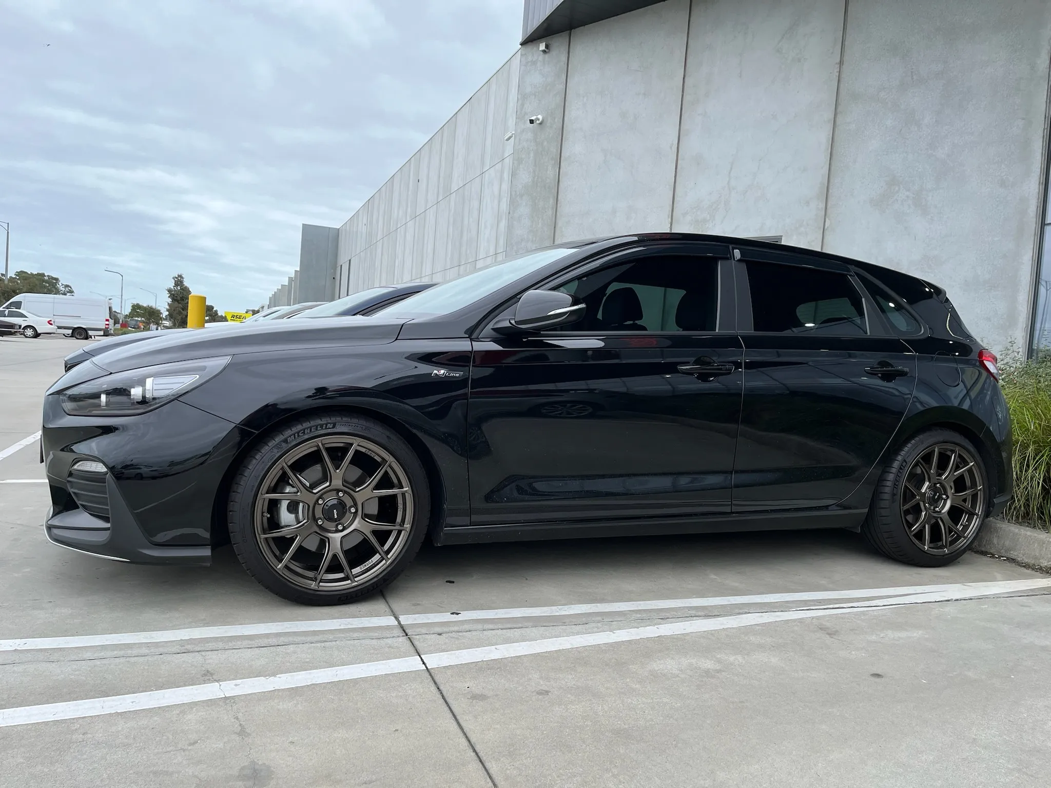 HYUNDAI i30N with KONIG AMPLIFORM 18 INCH GLOSS BRONZE |  | HYUNDAI